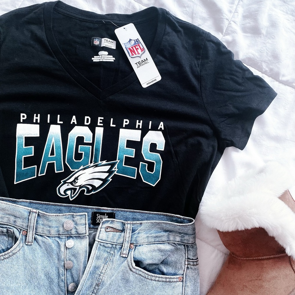 NFL Philadephia Eagles team apparel t shirt